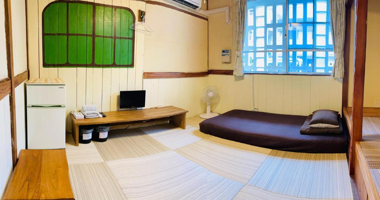 ペンションやいま日和 Hotel Ishigaki  Eksteriør billede