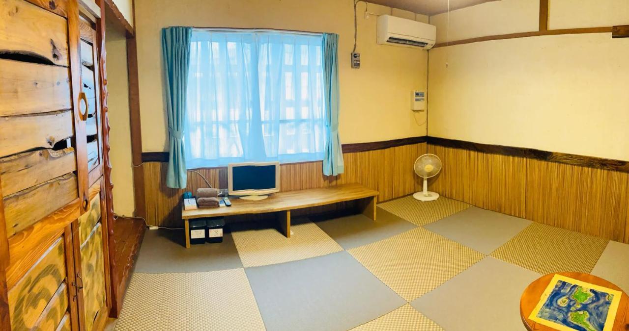 ペンションやいま日和 Hotel Ishigaki  Eksteriør billede