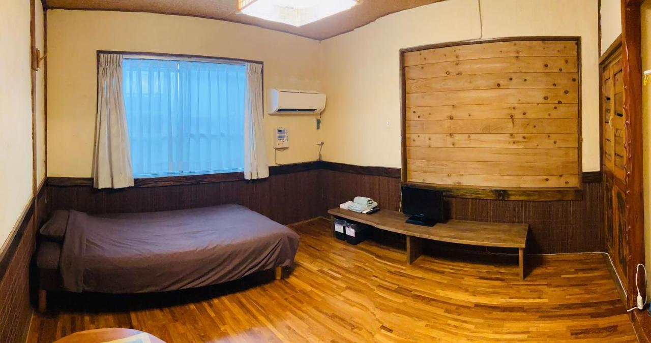 ペンションやいま日和 Hotel Ishigaki  Eksteriør billede
